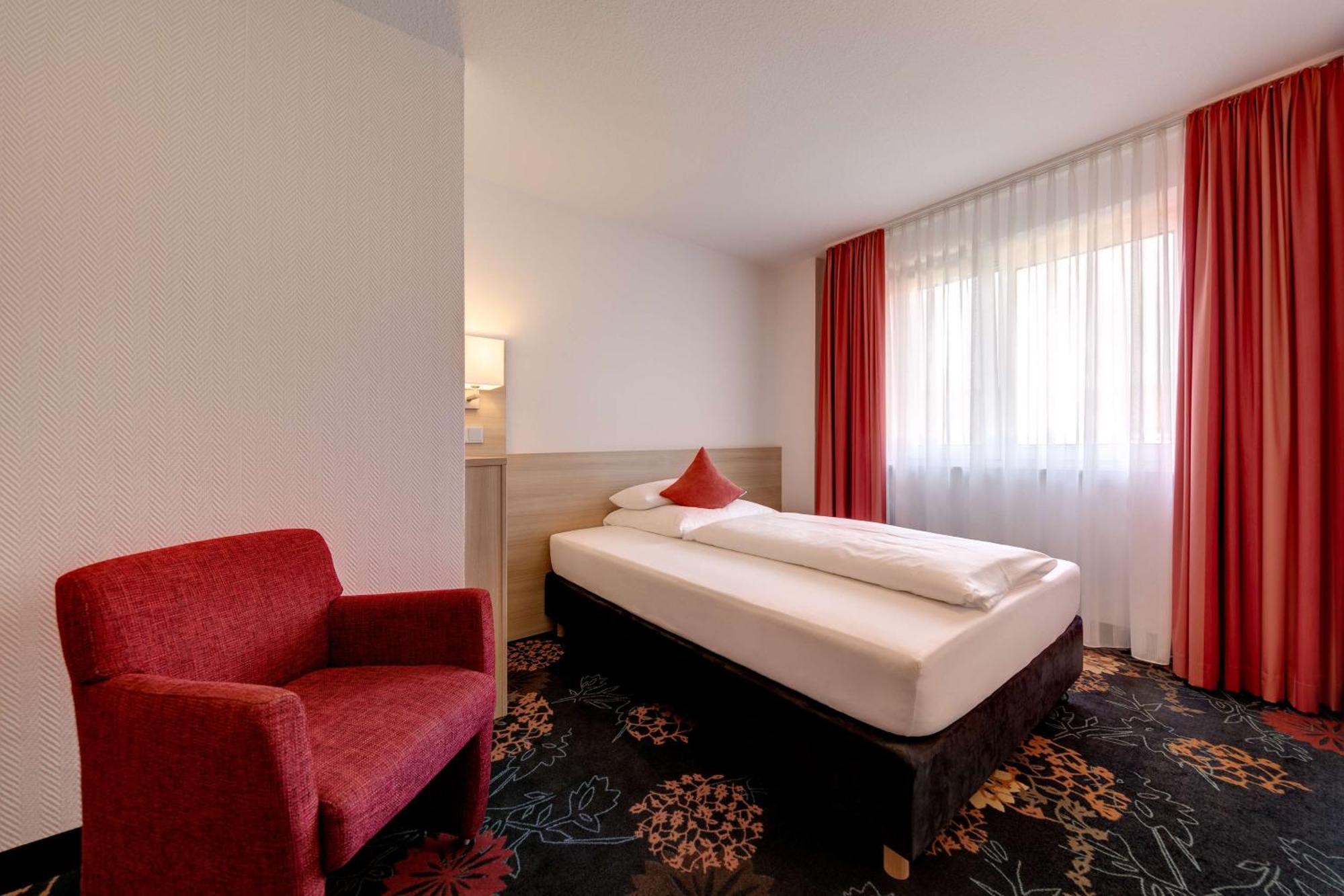 Best Western Blankenburg Hotel Кобург Екстериор снимка