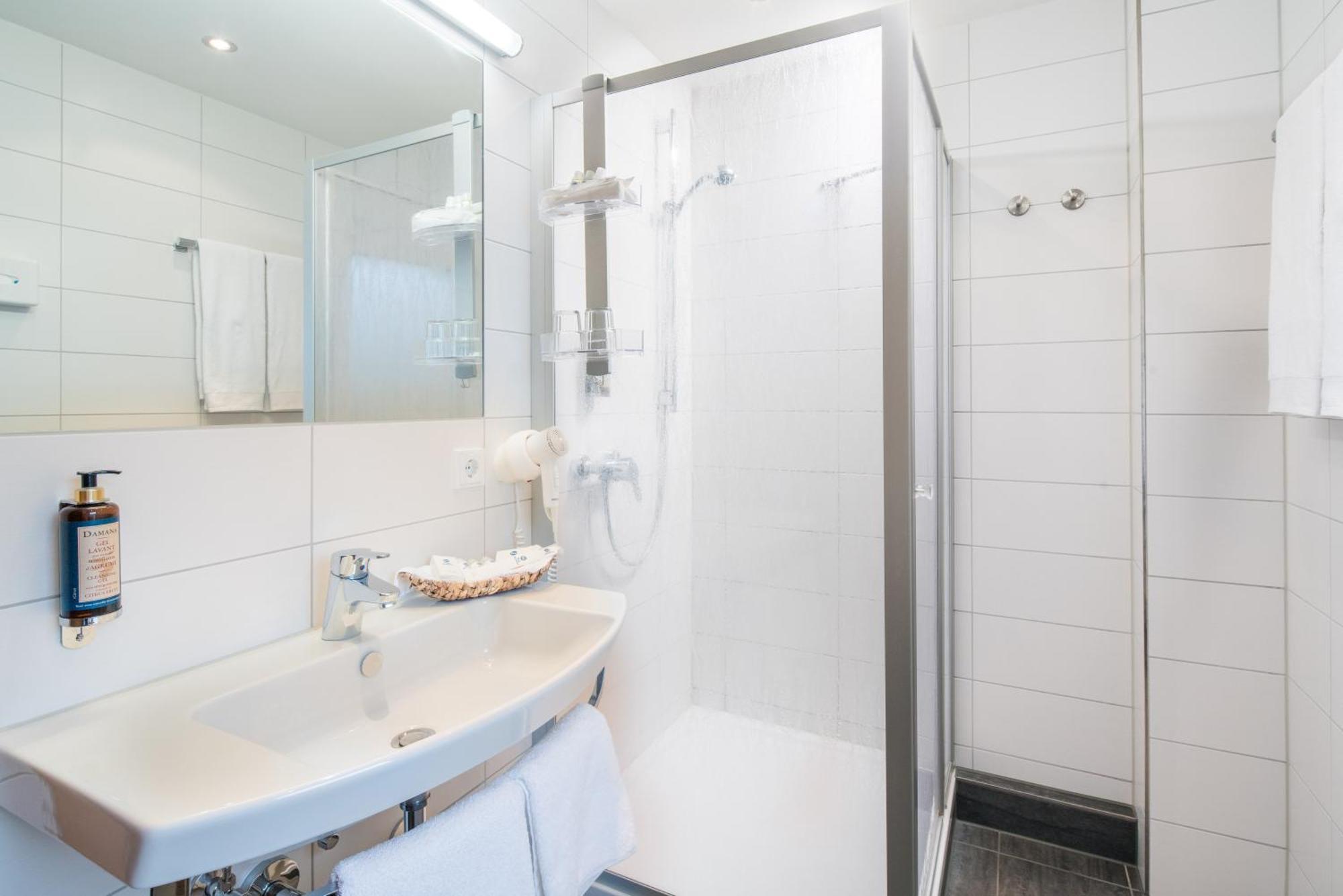 Best Western Blankenburg Hotel Кобург Екстериор снимка